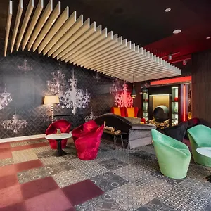 4* Hotel Ikonik Parlament